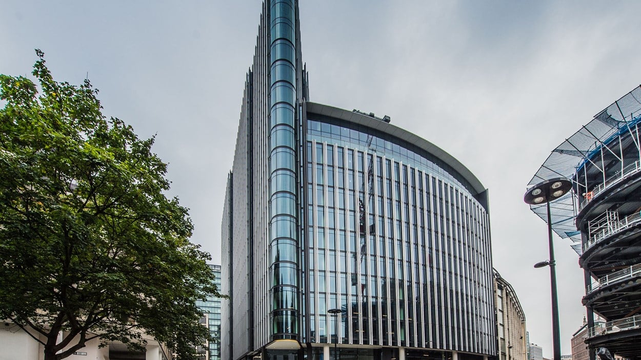 Record sale price inked for an office building in London